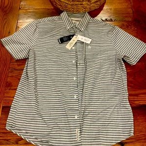 NWT Penguin s/s pastel button up size large